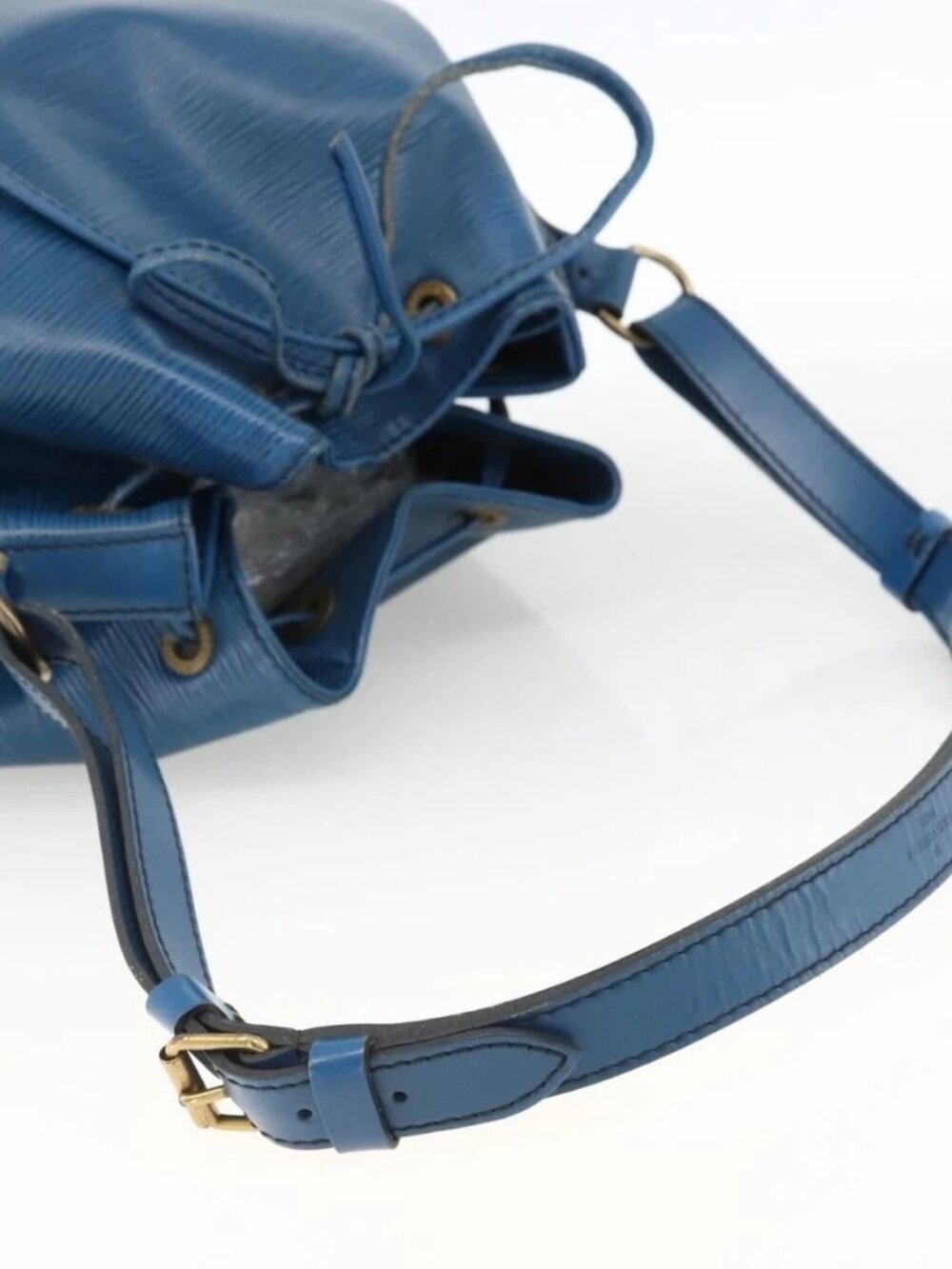 LOUIS VUITTON Epi Noe Shoulder Bag Toledo Blue - Picture 8 of 16